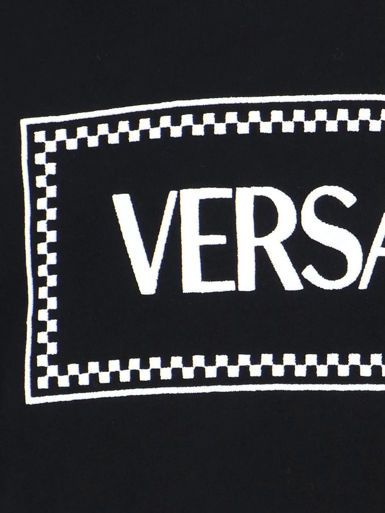 商品Versace|Versace Embroidered-90s Vintage Logo Drawstring Hoodie,价格¥3593,第4张图片详细描述