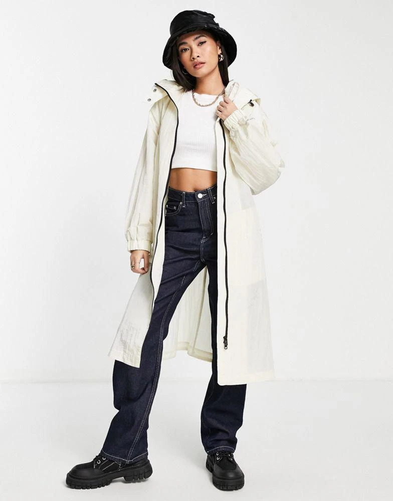 商品Calvin Klein|Calvin Klein Jeans logo belt hooded jacket in cream,价格¥764,第3张图片详细描述