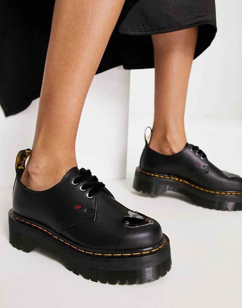 商品Dr. Martens|Dr Martens x betty boop 1461 quad shoes in black,价格¥1191,第4张图片详细描述