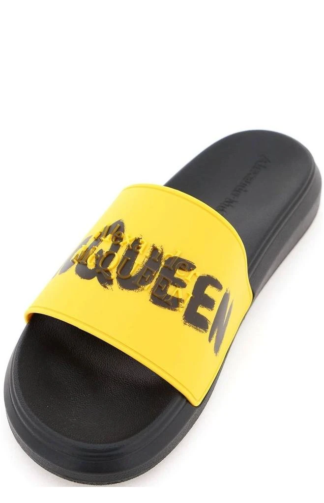 商品Alexander McQueen|Alexander McQueen Graffiti Logo Open-Toe Slides,价格¥1475,第3张图片详细描述