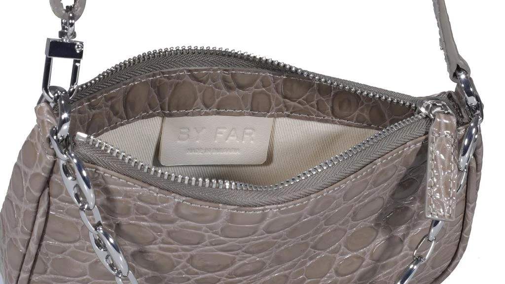 商品by FAR|By Far Rachel Embossed Chain Detailed Mini Shoulder Bag,价格¥1276,第4张图片详细描述