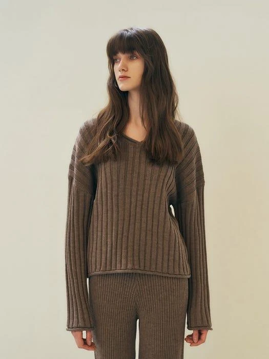 商品MAISONMARAIS|V-Neck Ribbed Sweater - Cocoa,价格¥1424,第2张图片详细描述