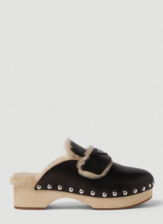 Studded Clogs in Black商品第1张图片规格展示