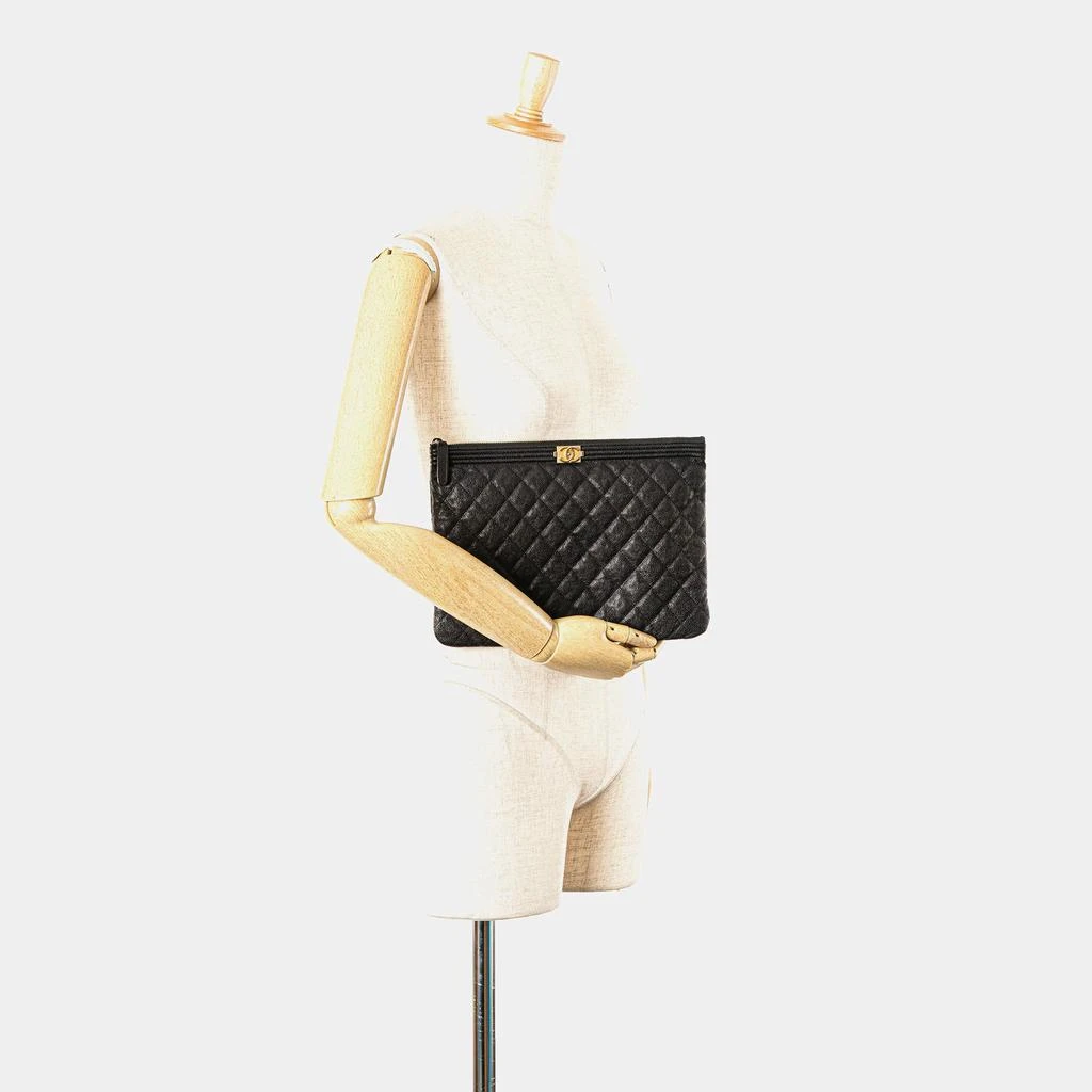 商品[二手商品] Chanel|Chanel Black Caviar Quilted Boy O Case Medium Clutch Bag,价格¥10533,第2张图片详细描述
