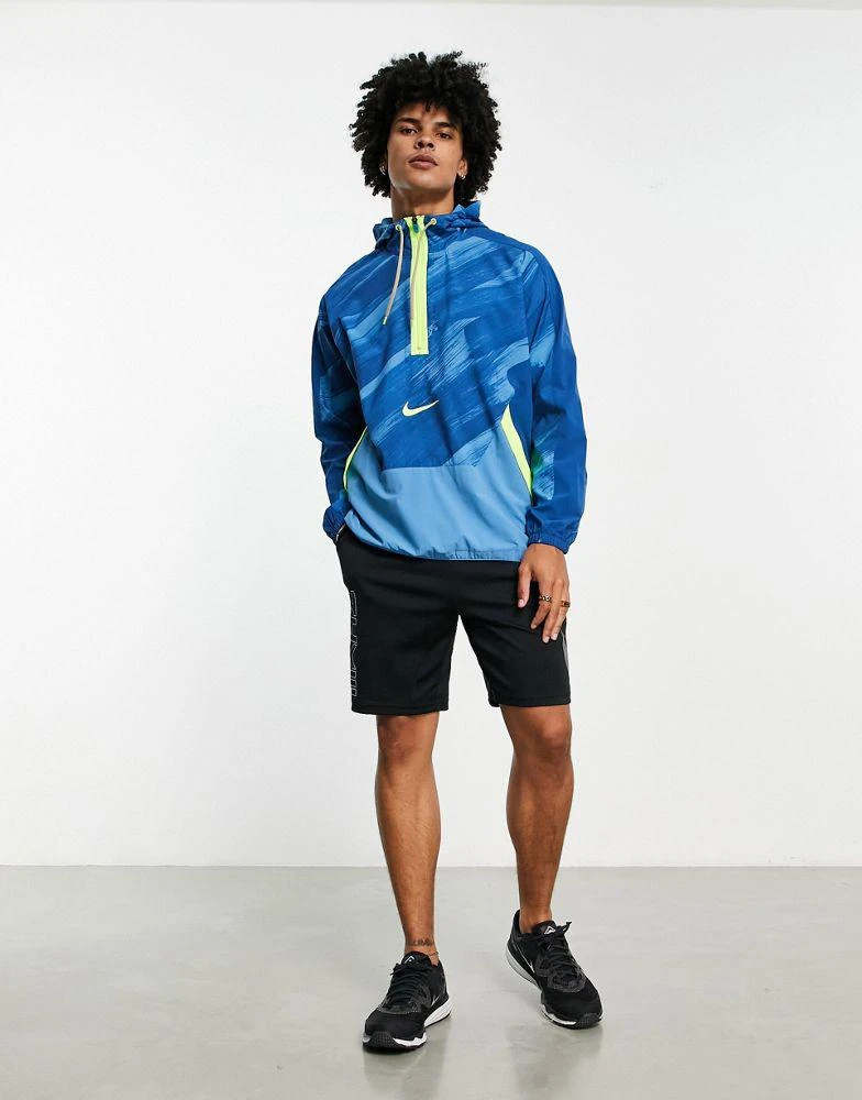 商品NIKE|Nike Training Sport Clash woven hooded jacket in blue,价格¥419,第2张图片详细描述