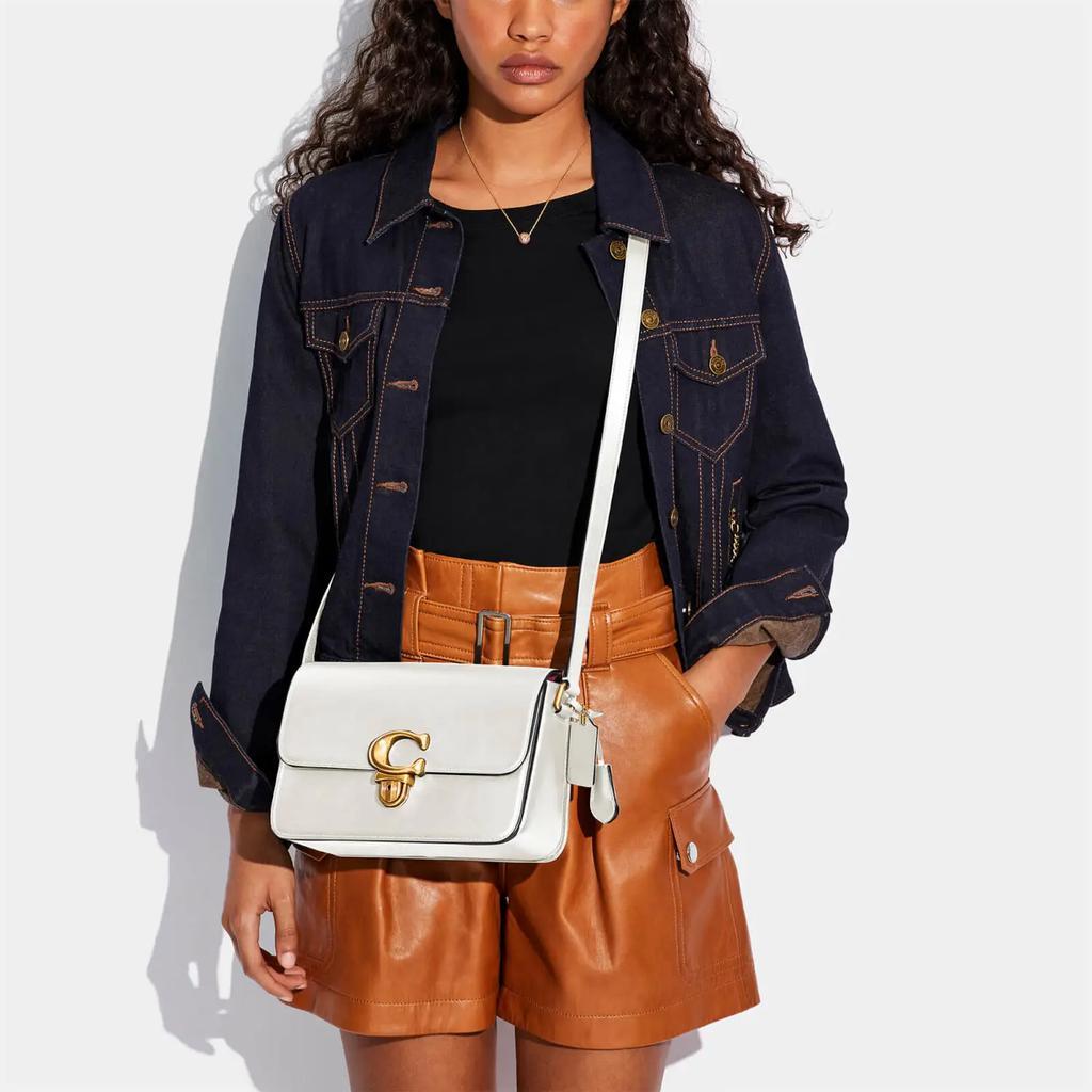 商品Coach|Coach Women's Glovetanned Leather Studio Shoulder Bag - Chalk,价格¥3452,第4张图片详细描述