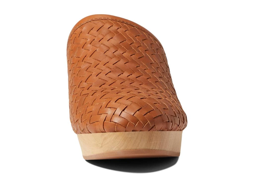 商品Madewell|The Jordyn Clog in Woven Leather,价格¥746,第2张图片详细描述