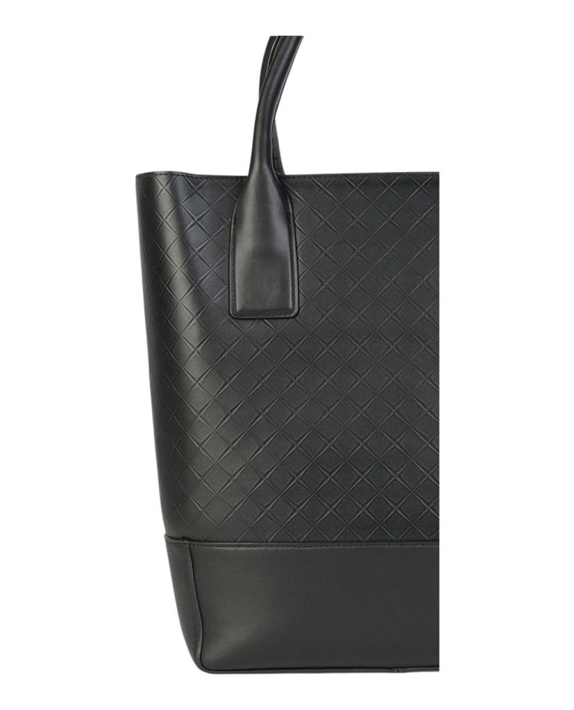 商品Bottega Veneta|Intrecciato Woven Pouch Bag,价格¥5101,第3张图片详细描述
