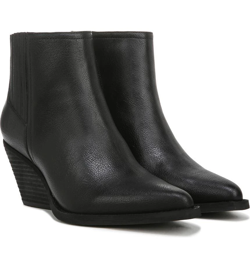 Randy Pointed Toe Bootie 商品