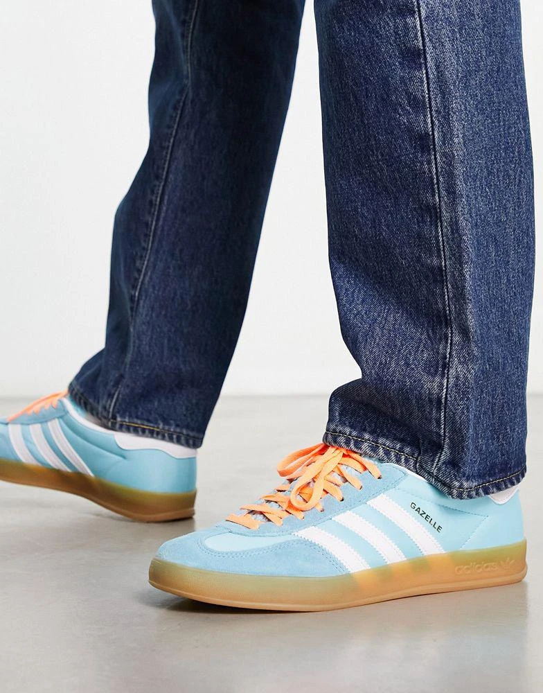 商品Adidas|adidas Originals Gazelle Indoor gum sole trainers in blue and white - LBLUE,价格¥853,第3张图片详细描述