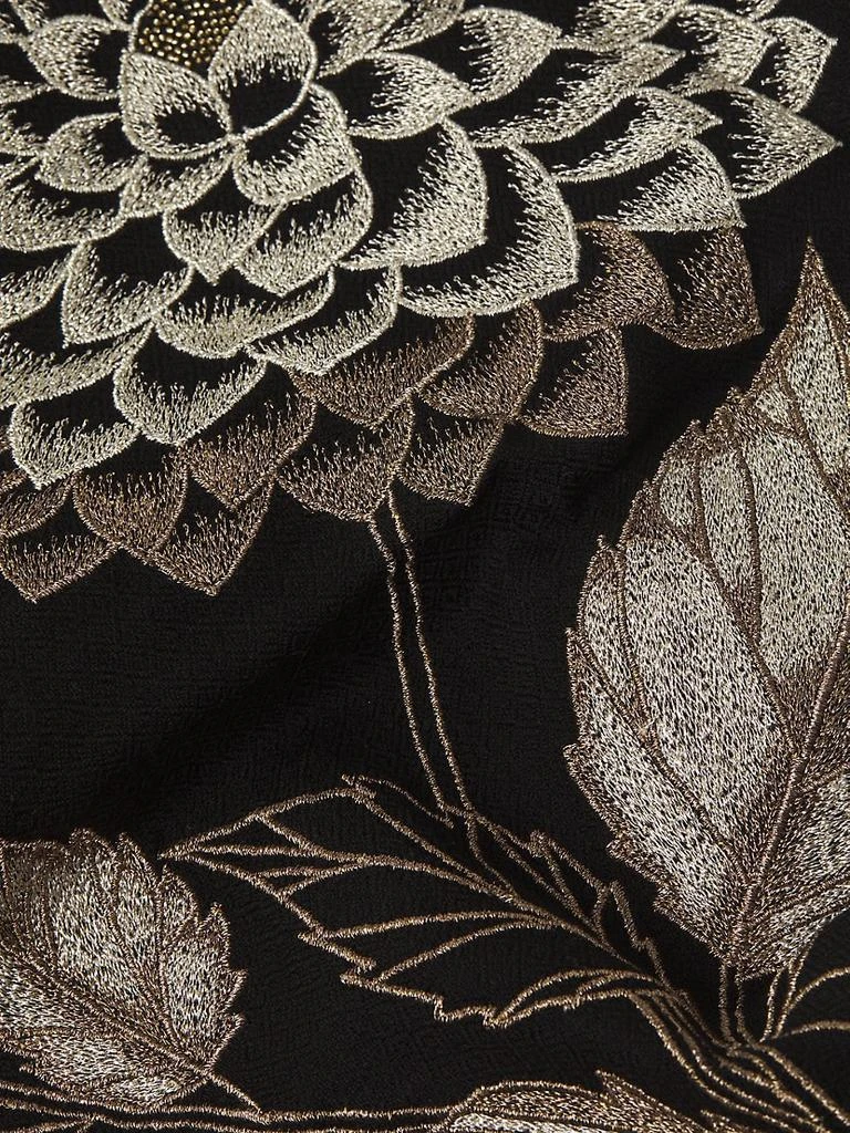 商品Janavi|Blooming Dehlia Wool Scarf,价格¥1755,第4张图片详细描述