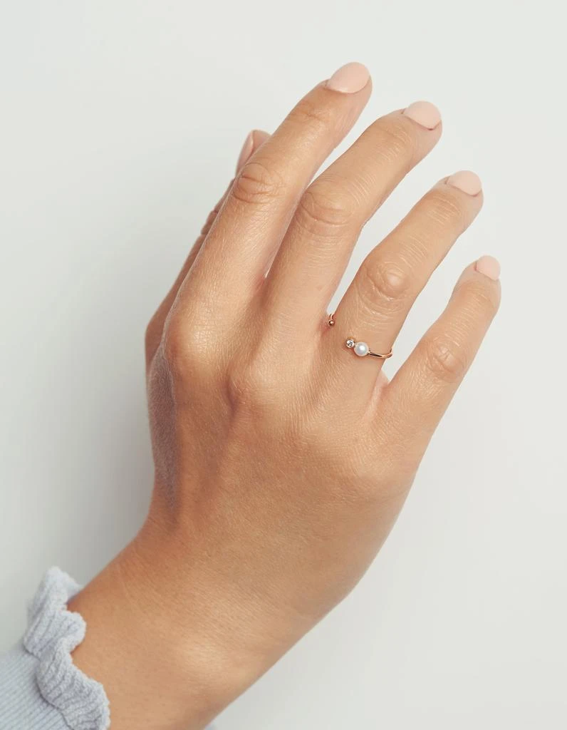 商品POPPY FINCH|Yg baby pearl diamond open ring (size 5),价格¥4068,第3张图片详细描述