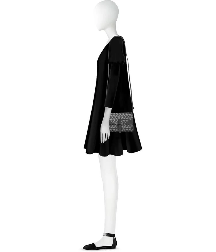 商品Lancaster|Lancaster Paris Ikon涂层帆布和皮革迷你手拿包,价格¥813,第3张图片详细描述