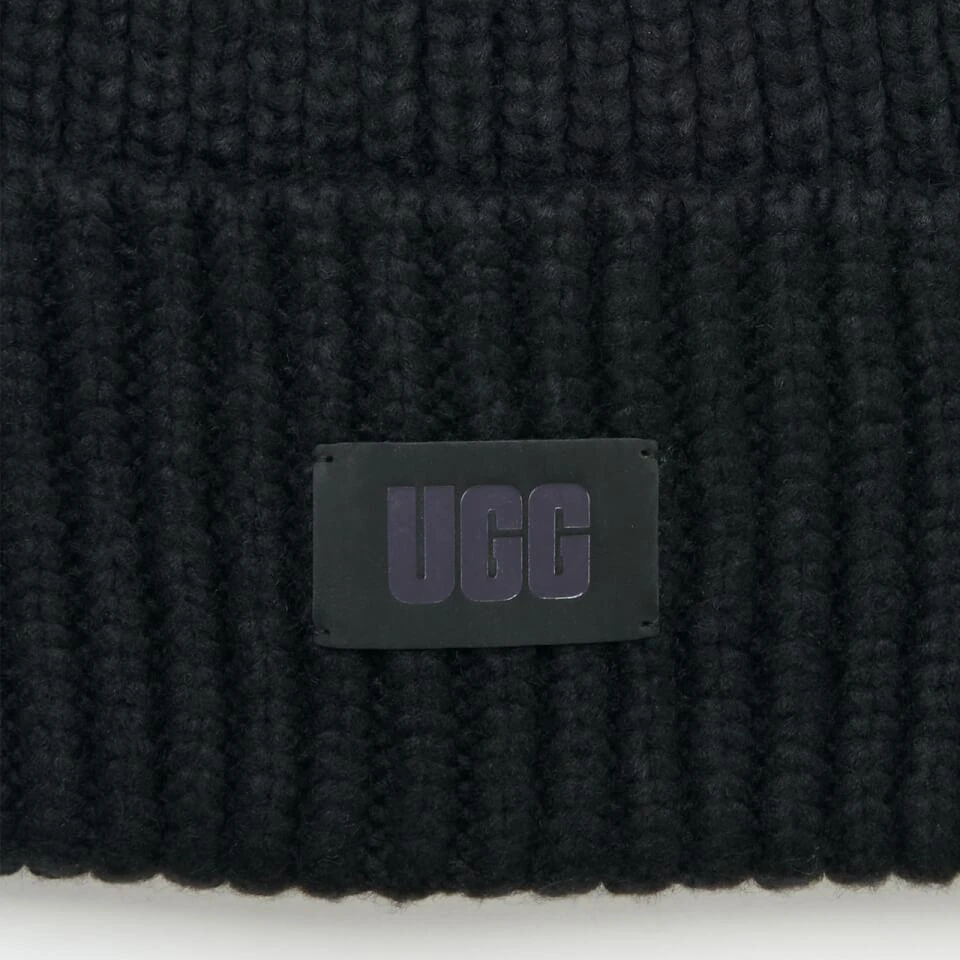 商品UGG|UGG Women's Airy Knit Bobble Hat - Black,价格¥495,第3张图片详细描述