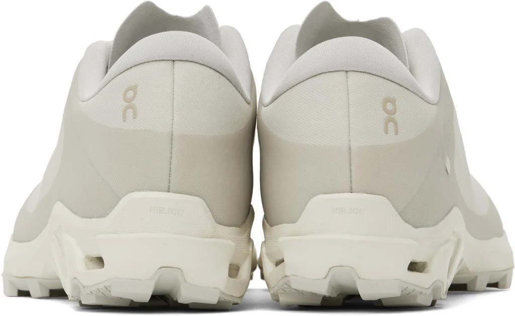 商品Post Archive Faction|Off-White On Edition Cloudventure Peak PAF Sneakers,价格¥1607,第2张图片详细描述