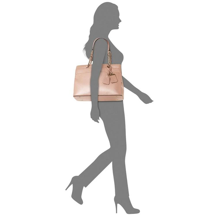 商品GUESS|Katiana Chain Strap Girlfriend Shoulder Bag, Created for Macy's,价格¥569,第2张图片详细描述