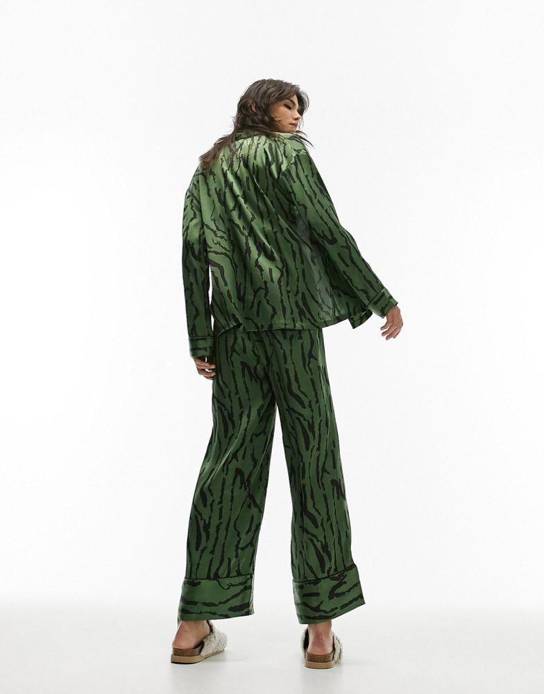 商品Topshop|Topshop abstract tiger print satin piped shirt and trouser pyjama set in green,价格¥390,第4张图片详细描述