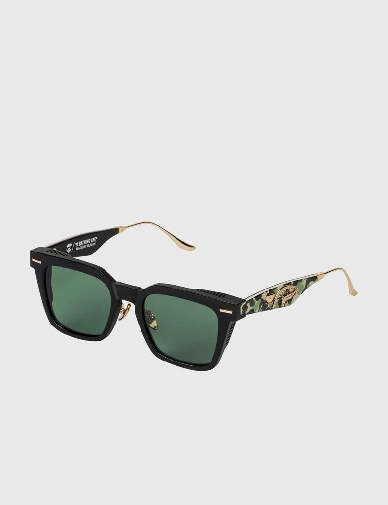 商品Bape|Metal Shark Applique Sunglasses,价格¥3832,第2张图片详细描述