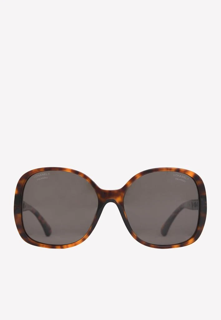 商品Chanel|Oversized Rectangular Sunglasses with Chain Detail,价格¥3014,第1张图片