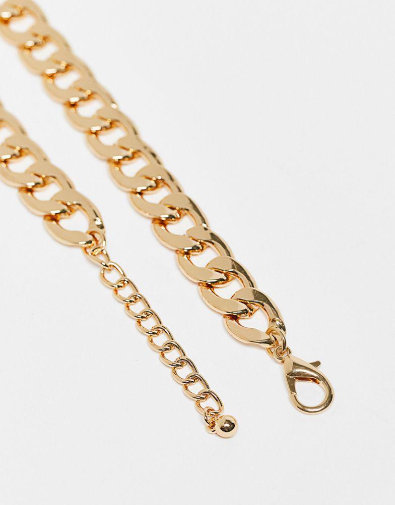商品Reclaimed Vintage|Reclaimed Vintage inspired oversized heart necklace in gold,价格¥108,第6张图片详细描述