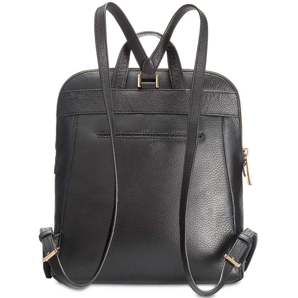 Rhea Slim Pebble Leather Backpack 商品