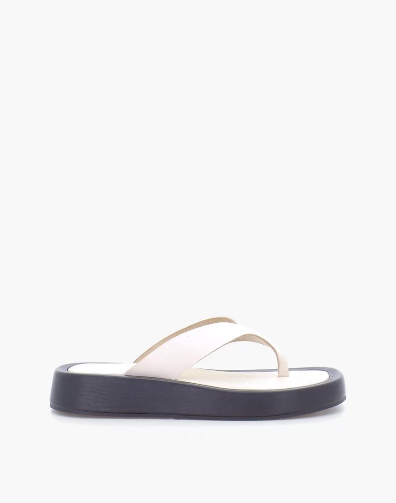 商品Madewell|ALOHAS Leather Overcast Sandals in Ivory,价格¥1178,第3张图片详细描述