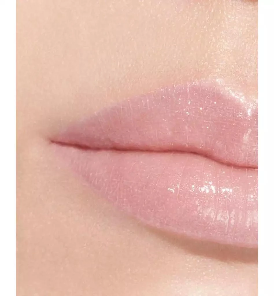 商品Chanel|Hydrating Beautifying Tinted Lip Balm Buildable Color,价格¥363,第3张图片详细描述