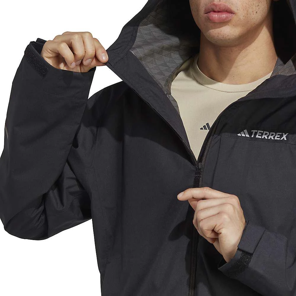 商品Adidas|Adidas Men's Multi 2.5L Rain.Rdy Jacket,价格¥879,第4张图片详细描述