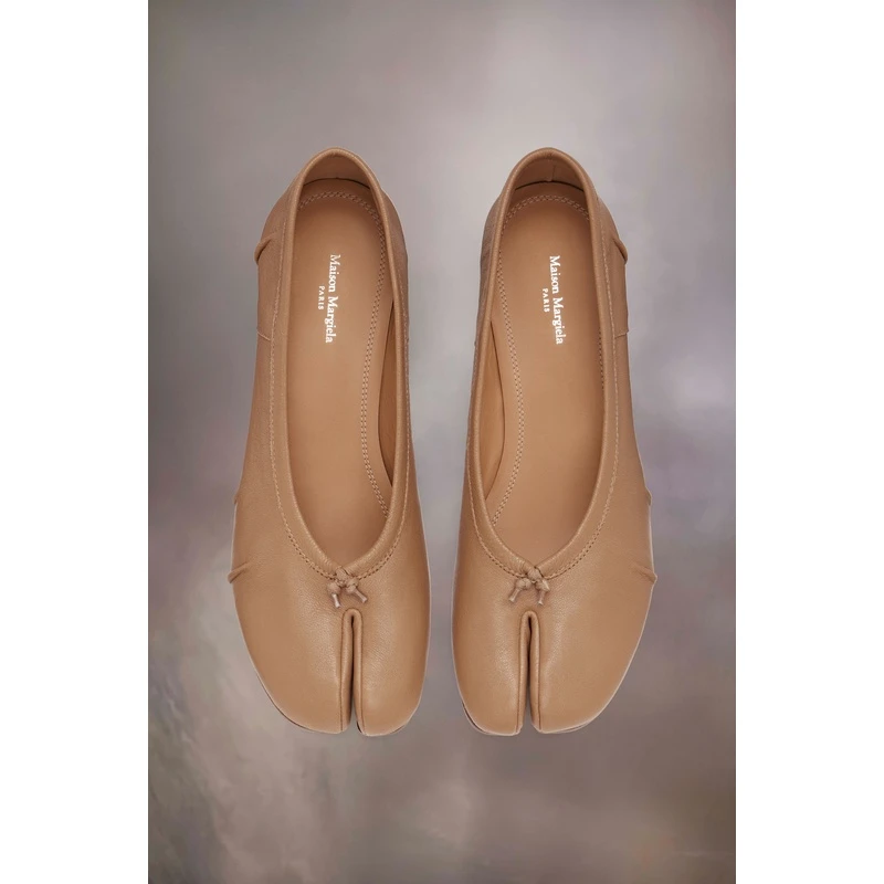 Maison Margiela 女士棕色羊皮平跟鞋 商品