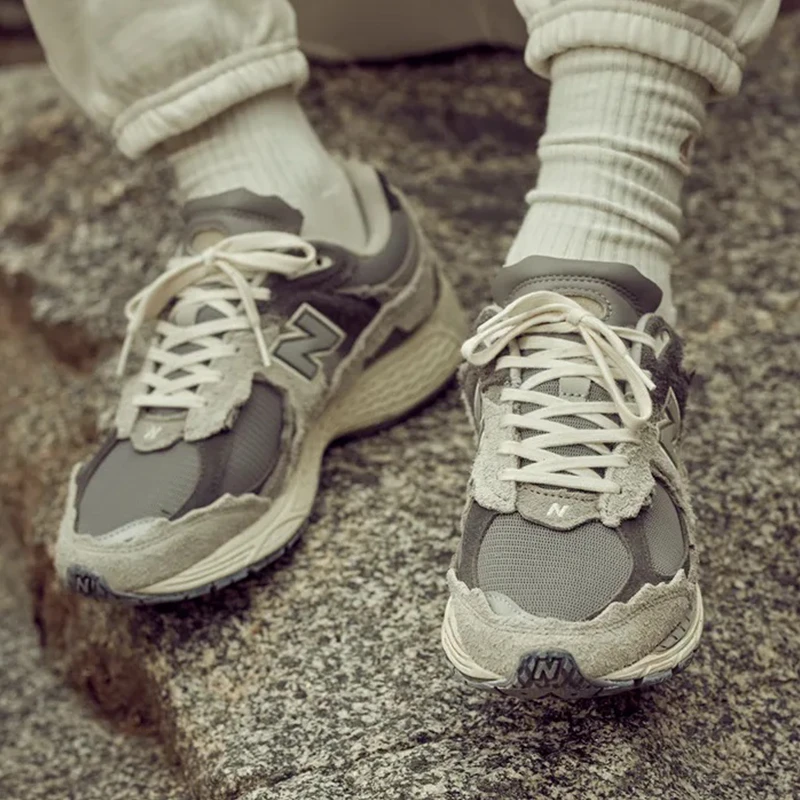 商品[国内直发] New Balance|[预售3天]NB 2002R 复古百搭 麂皮 ABZORB 低帮跑步鞋 男女同款 云雨灰,价格¥705,第10张图片详细描述