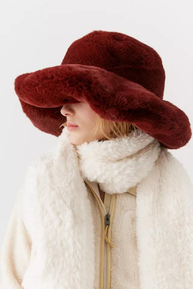 Celine Wide Faux Fur Bucket Hat商品第1张图片规格展示