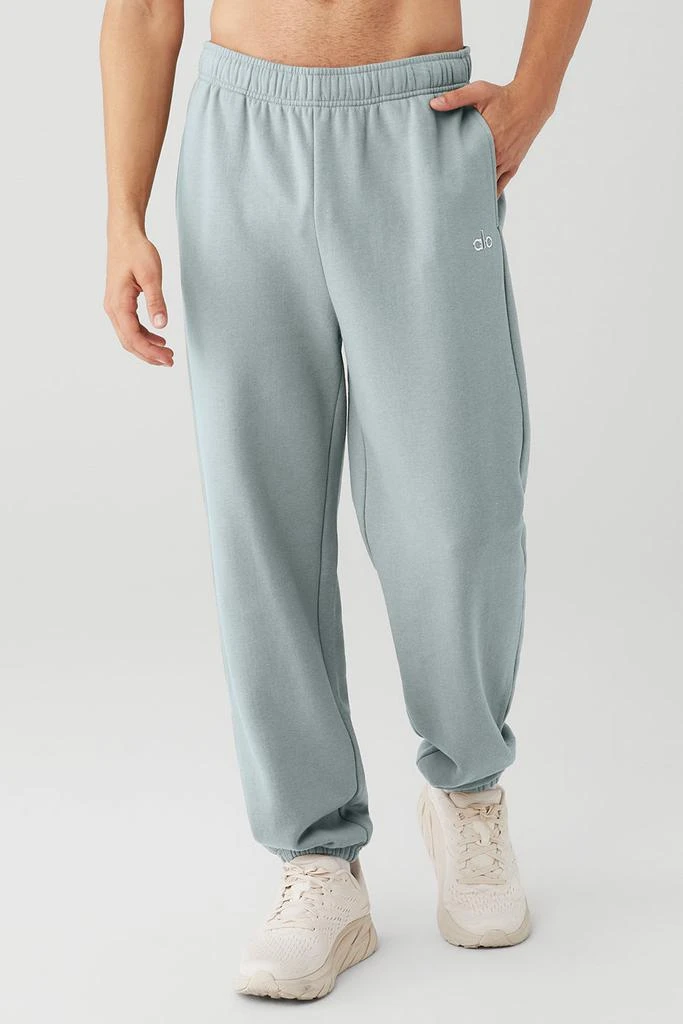 商品Alo|Accolade Sweatpant - Cosmic Grey,价格¥885,第1张图片