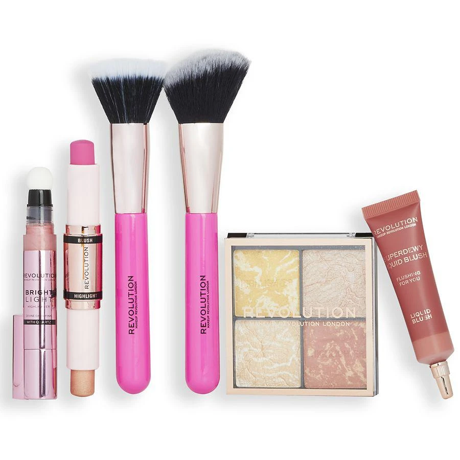 商品Makeup Revolution|Blush & Glow Gift Set,价格¥220,第2张图片详细描述