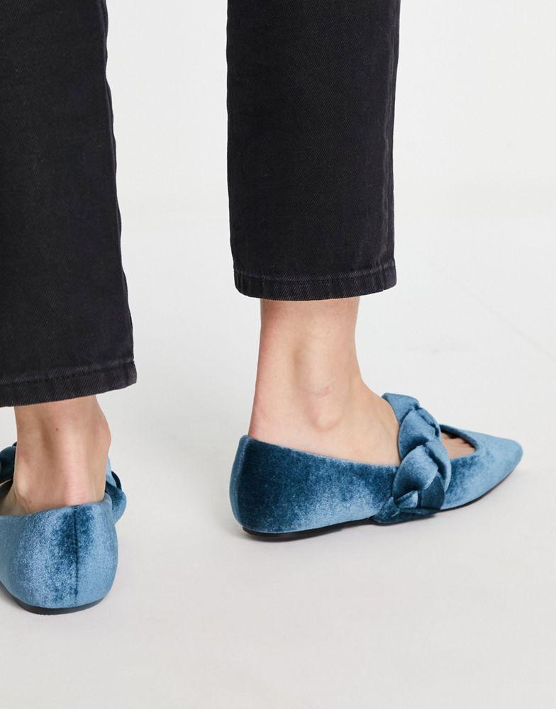 商品ASOS|ASOS DESIGN Liberty plaited pointed ballet flats in blue velvet,价格¥107,第6张图片详细描述