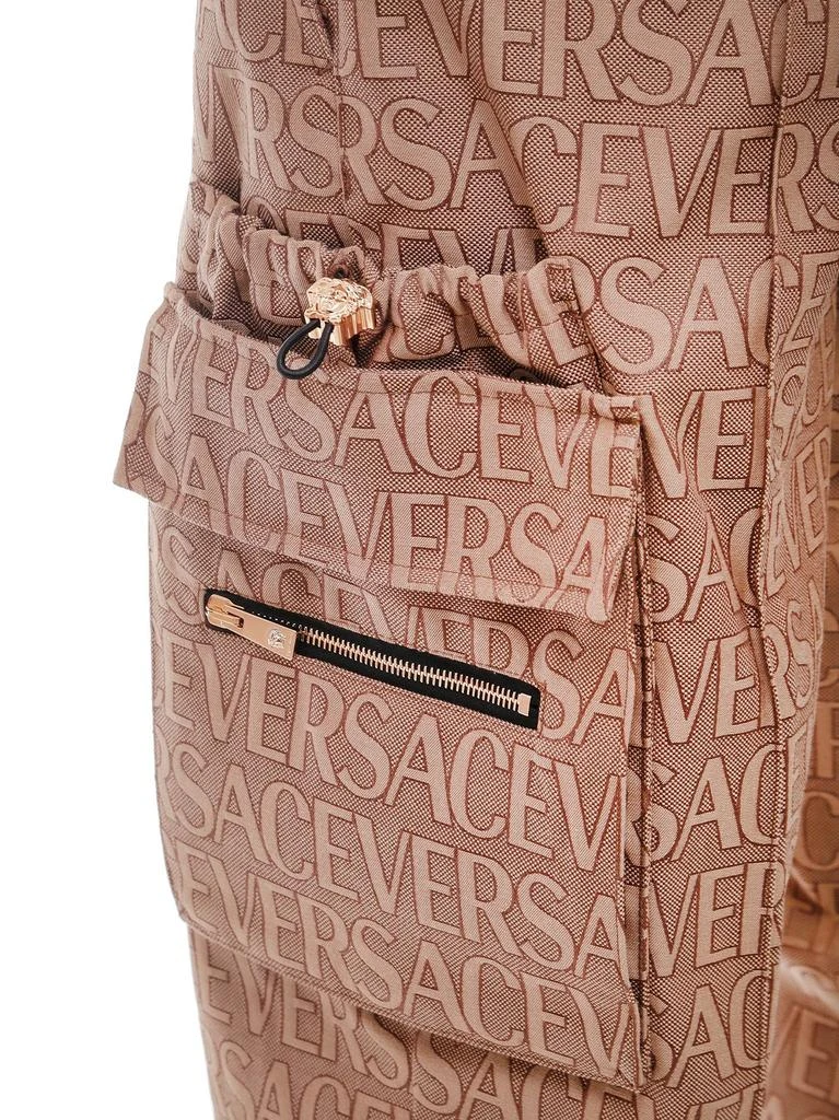 商品Versace|Versace Allover Logo-Printed Mid-Rise Cargo Trousers,价格¥6471,第3张图片详细描述