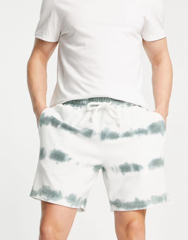 商品ASOS|ASOS DESIGN relaxed towelling short in green & white tie dye,价格¥127,第3张图片详细描述