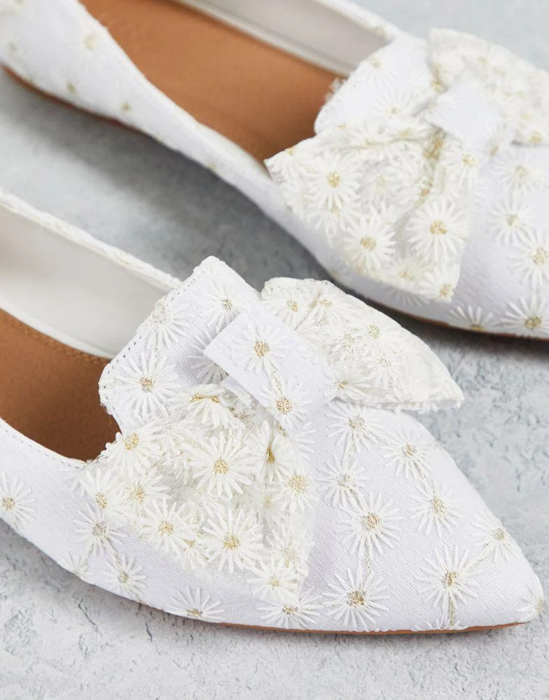 商品ASOS|ASOS DESIGN Lake bow pointed ballet flats in white daisy,价格¥108,第2张图片详细描述