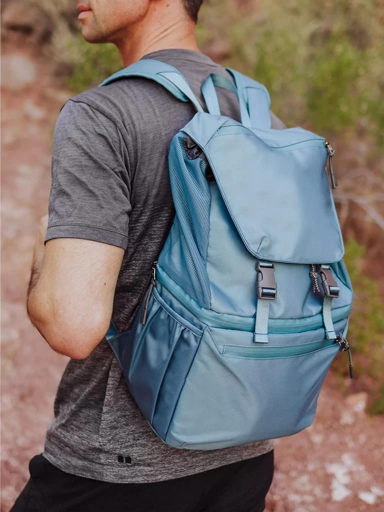 商品Picnic Time|Tarana Backpack Cooler,价格¥619,第2张图片详细描述