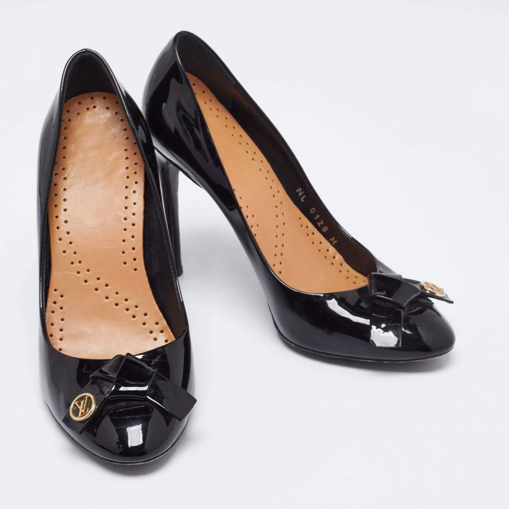商品[二手商品] Louis Vuitton|Louis Vuitton Black Patent Leather Fiance Pumps Size 36.5,价格¥2689,第4张图片详细描述