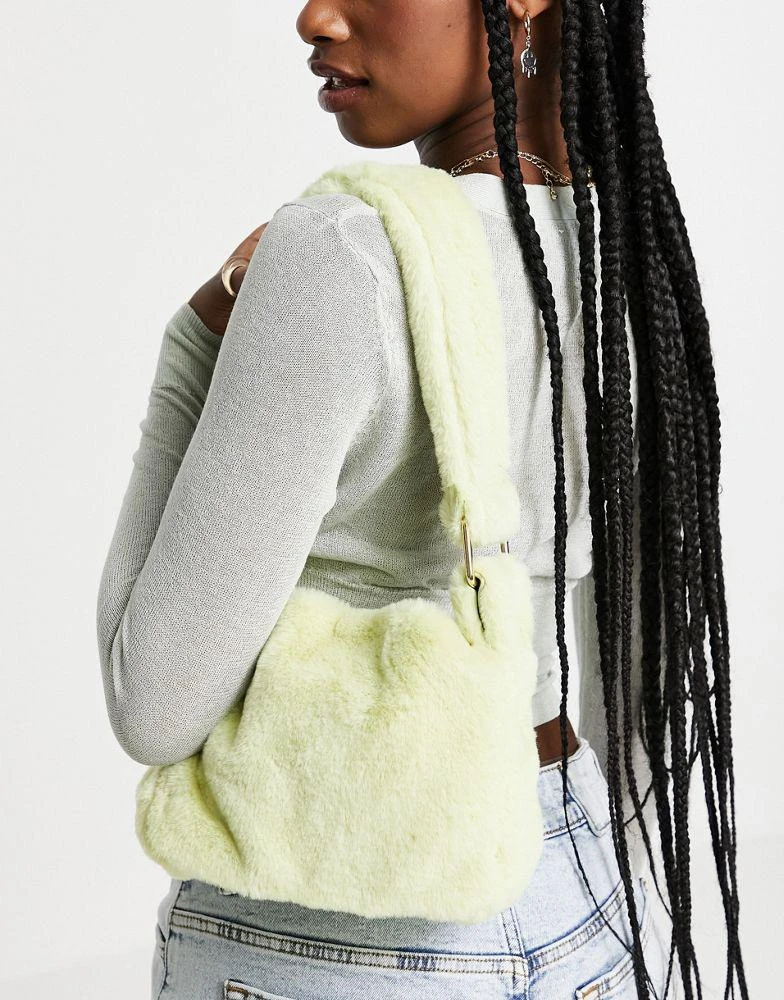 商品ASOS|ASOS DESIGN  90s  shoulder bag in lime faux fur,价格¥95,第4张图片详细描述
