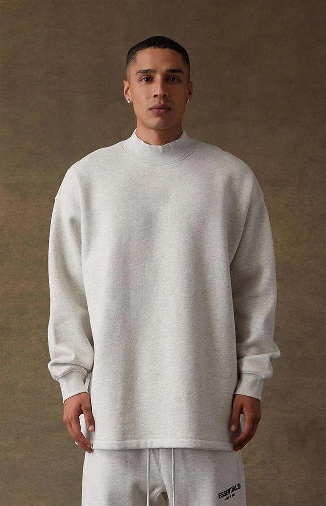 商品Essentials|Light Oatmeal Relaxed Crew Neck Sweatshirt,价格¥702,第2张图片详细描述