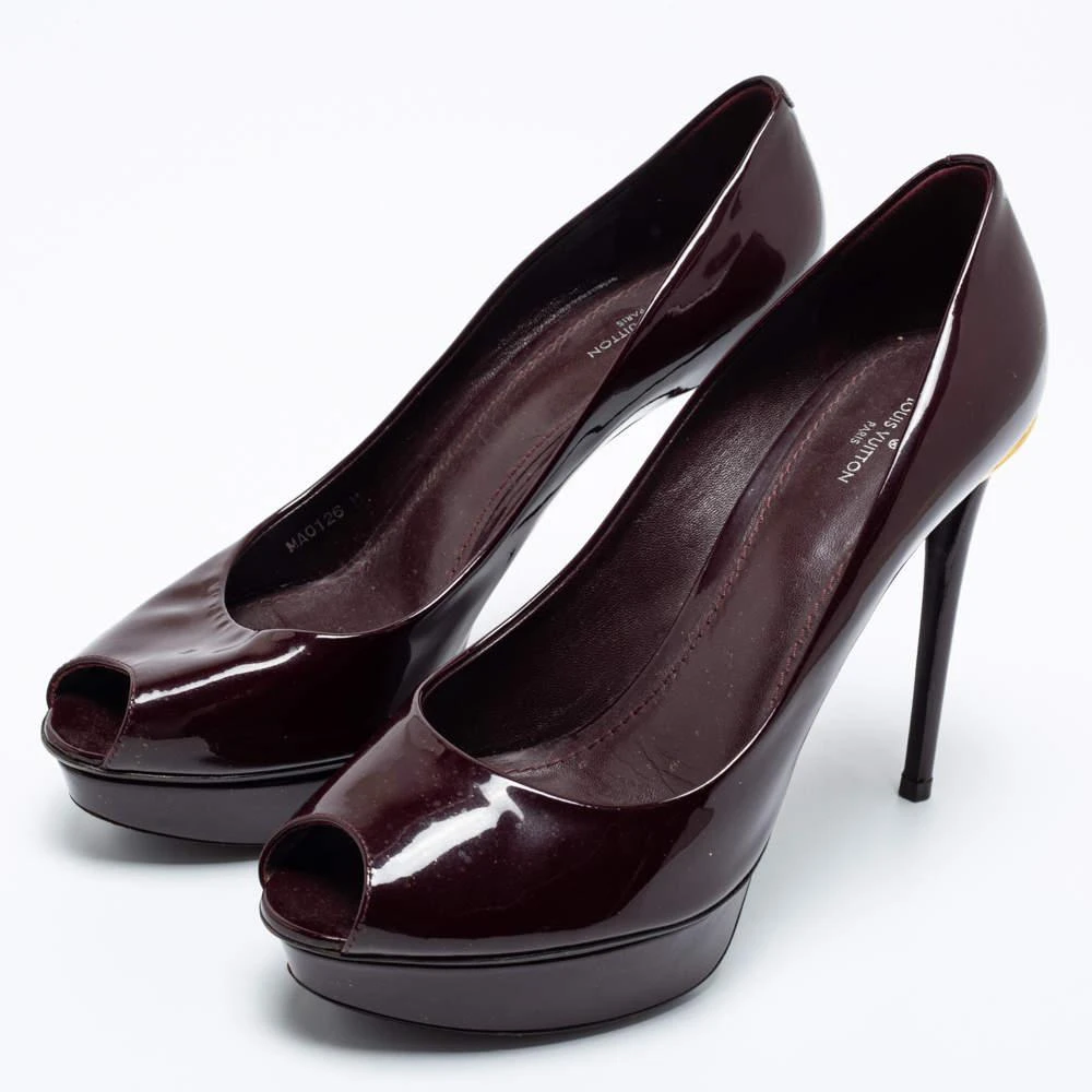 商品[二手商品] Louis Vuitton|Louis Vuitton Dark Burgundy Patent Leather Eyeline Peep-Toe Platform Pumps Size 40,价格¥2809,第2张图片详细描述