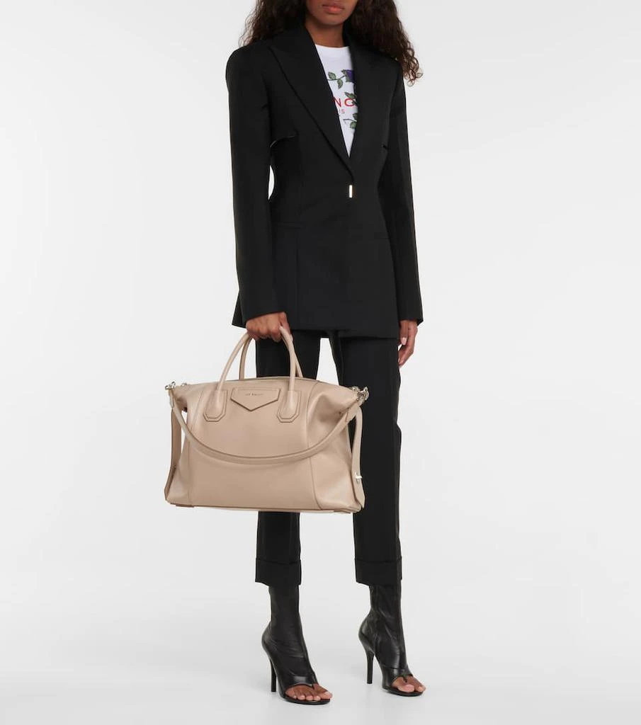 商品Givenchy|Antigona Soft  Medium leather tote,价格¥19085,第5张图片详细描述