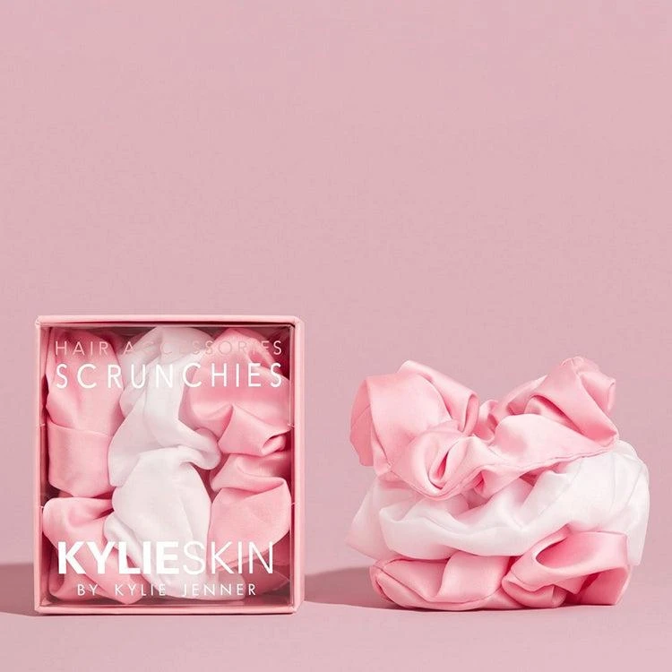 商品Kylie Cosmetics|Kylie Skin Scrunchies,价格¥82,第1张图片