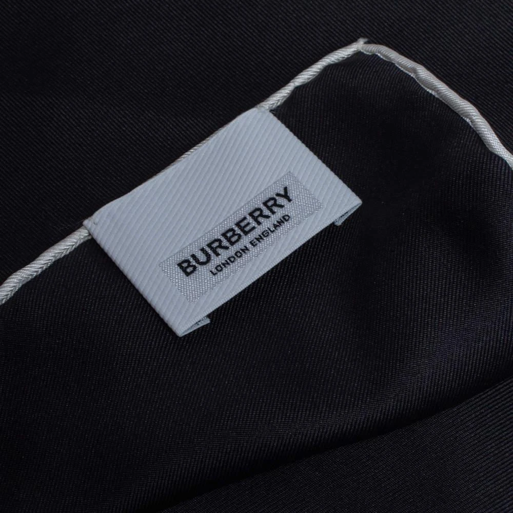 商品[二手商品] Burberry|Burberry Black Inverse Horseferry Print Satin Silk Scarf,价格¥1830,第4张图片详细描述