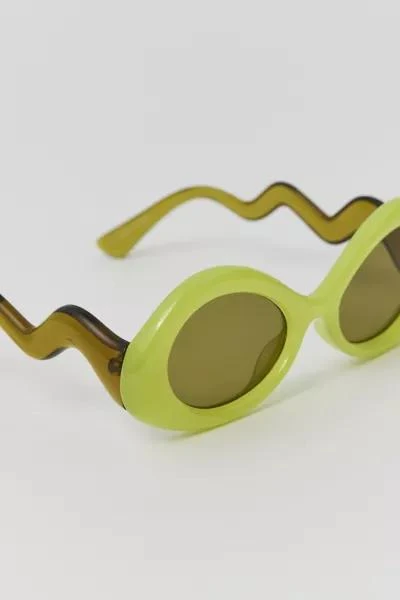 商品Urban Outfitters|Birdie Wavy Round Sunglasses,价格¥76,第3张图片详细描述