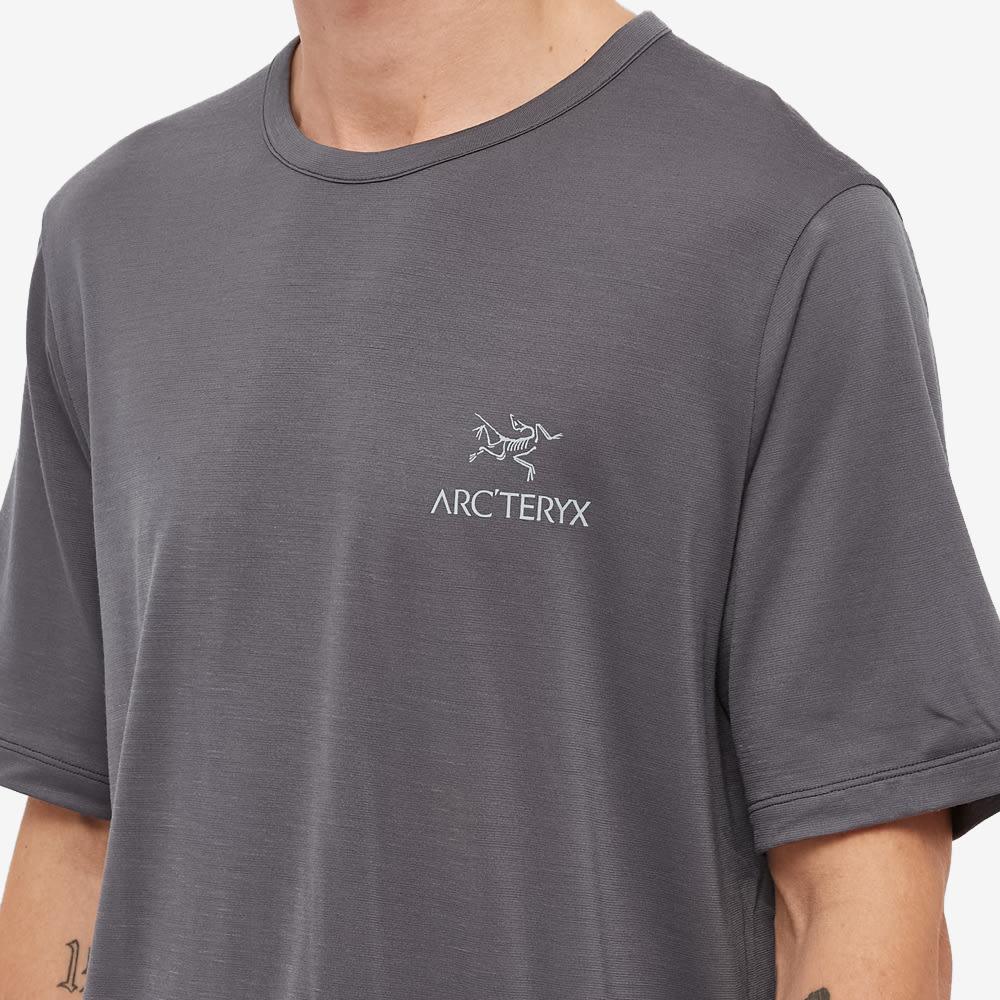 男式 始祖鸟 Arc'Logo 徽式T恤商品第5张图片规格展示
