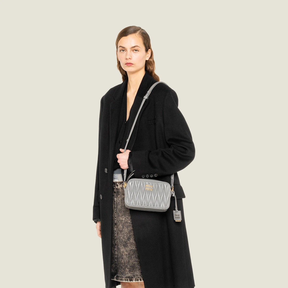 包邮包税【预售7天发货】 MIUMIU缪缪 24春夏 女士 手提包 Sac porté épaule en cuir nappa matelassé 5BH118_N88_F0K44_V_WOM 商品