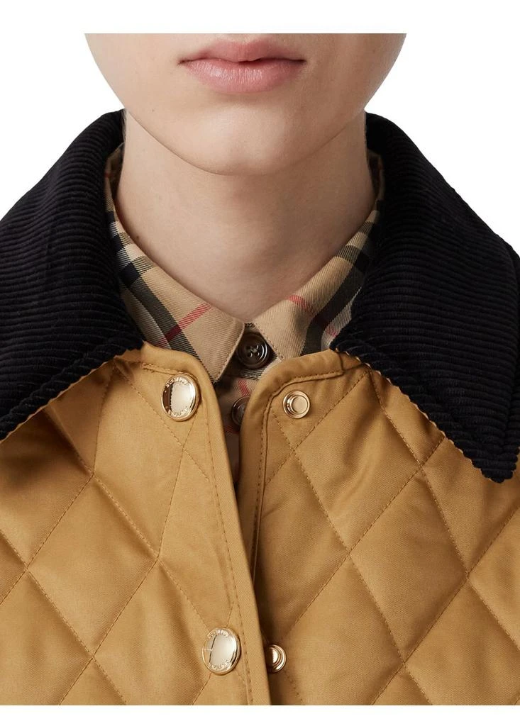 商品Burberry|Corduroy collar diamond quilted jacket,价格¥9829,第1张图片