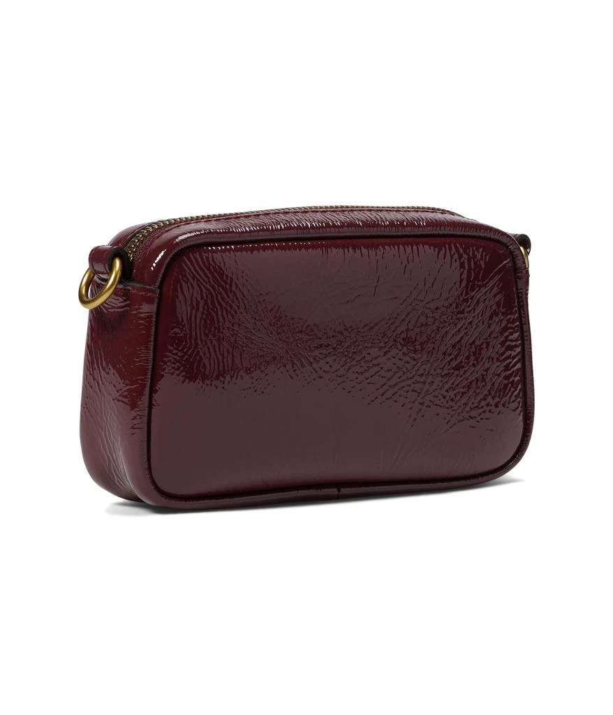 商品Madewell|The Carabiner Mini Crossbody Bag in Patent Leather,价格¥575,第2张图片详细描述